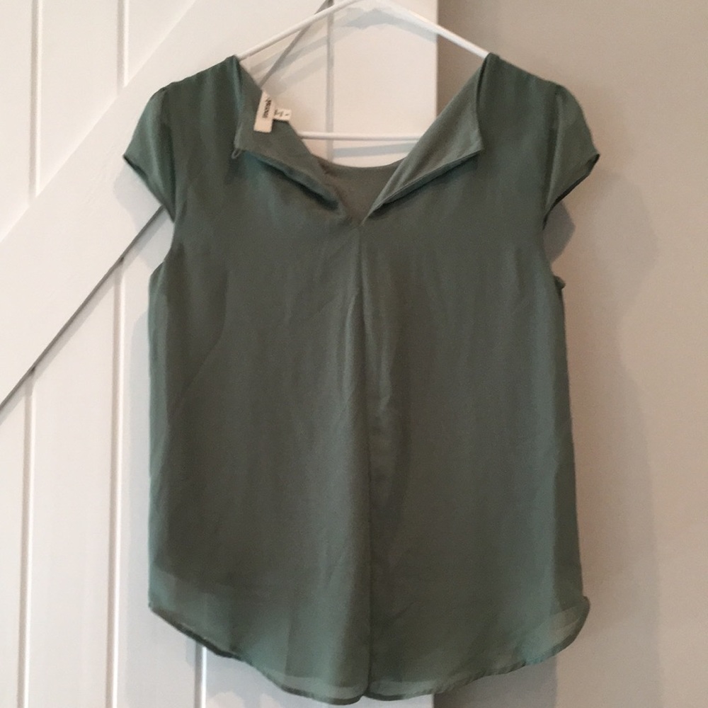 Dress shirt - Picture 2 of 2